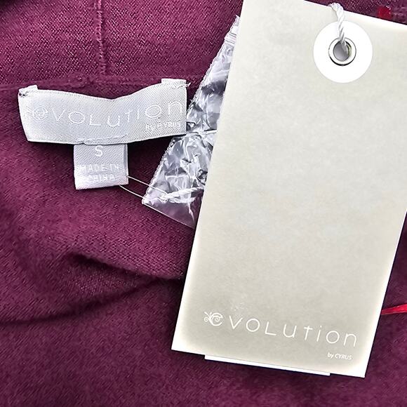 Evolution By Cyrus Womans size S Myna Button Sleeve Detail Cardigan Burgandy NEW - Picture 6 of 8